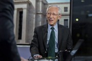 查梦解码宏观经济学教授兼实践者Stanley Fisher逝世 曾培养全球多位经济决策者